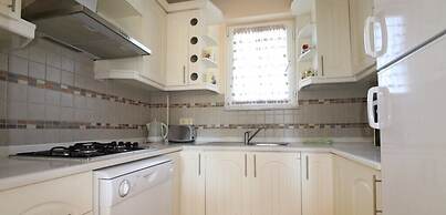 Villa RN4C by JoyLettings