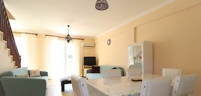 Villa RN4C by JoyLettings