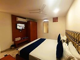 Hotel Ganga Azure