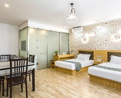 Floral Hotel The Heroes Farmyard Beijing