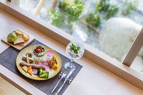 HOTEL SANSUI NAHA Ryukyu Onsen Naminoue-No-Yu