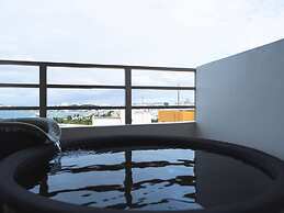 HOTEL SANSUI NAHA Ryukyu Onsen Naminoue-No-Yu