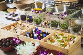 HOTEL SANSUI NAHA Ryukyu Onsen Naminoue-No-Yu