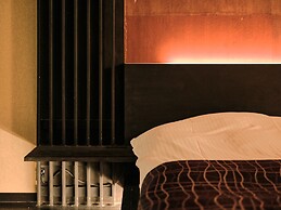 Tsumugi Tojihigashimonmae