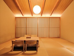 Tsumugi Tojihigashimonmae