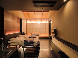 Tsumugi Tojihigashimonmae