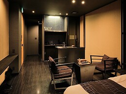 Tsumugi Tojihigashimonmae