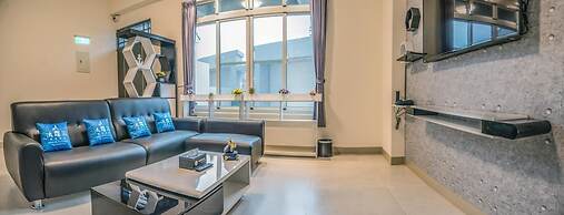 Follow Me-Travel Homestay