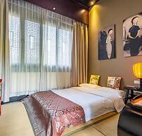 Floral Hotel The Upper House Pingle