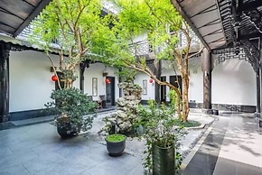 Floral Hotel The Upper House Pingle