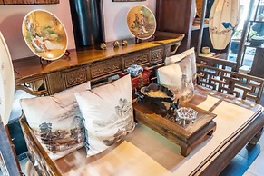 Floral Hotel The Upper House Pingle