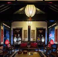 Floral Hotel The Upper House Pingle