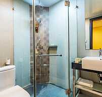 Floral Hotel The Upper House Pingle