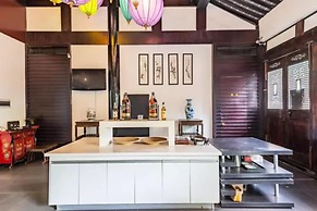 Floral Hotel The Upper House Pingle