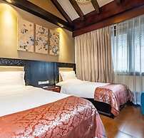 Floral Hotel The Upper House Pingle