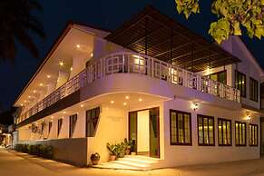 Crystal Sands Villa