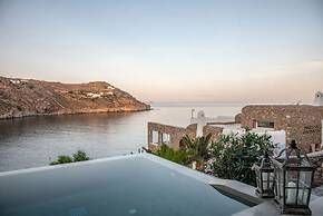 Etesians Suites & Villas