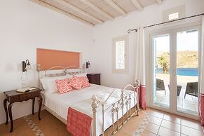 Etesians Suites & Villas