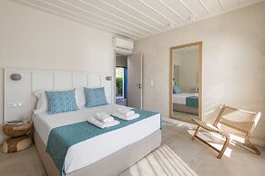 Etesians Suites & Villas