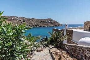 Etesians Suites & Villas