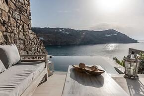 Etesians Suites & Villas