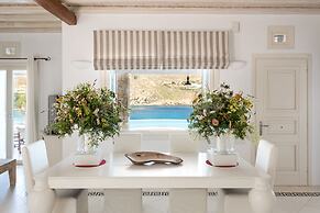 Etesians Suites & Villas
