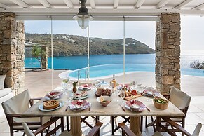 Etesians Suites & Villas