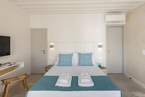 Etesians Suites & Villas