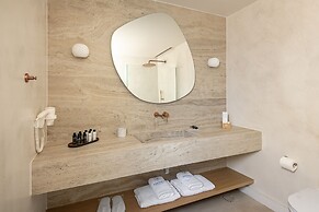 Etesians Suites & Villas