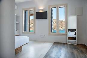 Etesians Suites & Villas