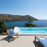 Etesians Suites & Villas