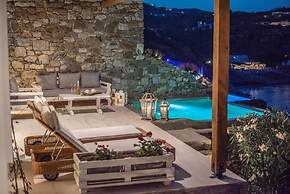 Etesians Suites & Villas