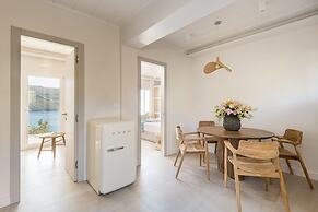 Etesians Suites & Villas