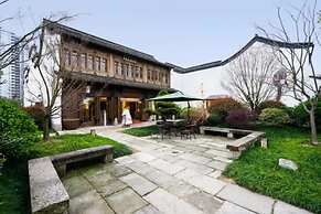 Floral Hotel Sheng Poman Courtyard