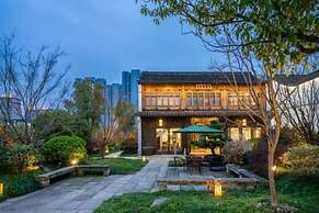 Floral Hotel Sheng Poman Courtyard