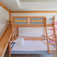 Huisen Huishe Guesthouse