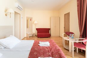 AMAKS Krasnaya Pakhra Resort