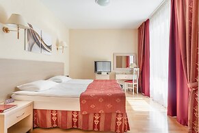 AMAKS Krasnaya Pakhra Resort