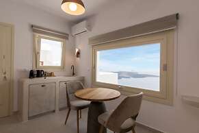 Santorini View Studios-Adults Only