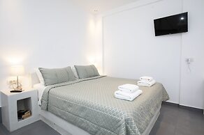 Santorini View Studios-Adults Only