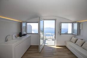Santorini View Studios-Adults Only