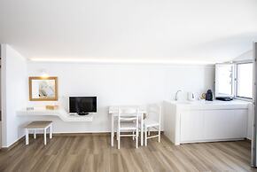 Santorini View Studios-Adults Only