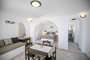 Santorini View Studios-Adults Only