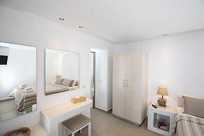 Santorini View Studios-Adults Only