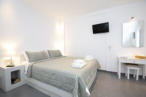 Santorini View Studios-Adults Only