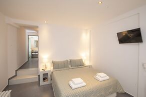 Santorini View Studios-Adults Only