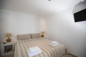 Santorini View Studios-Adults Only