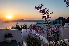 Santorini View Studios-Adults Only