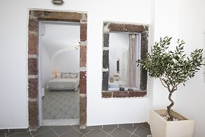 Santorini View Studios-Adults Only