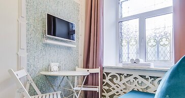 Sokroma Mystery Aparts